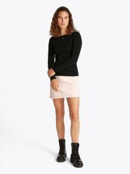 TOMMY JEANS Koszulka w kolorze czarnym rozmiar: L. Czarne bluzki Tommy Jeans, l, bez wzorów, z jeansu, bez kołnierzyka, bez ramiączek. Za 137.10 zł.