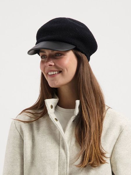 TRAVELIN' Wełniana czapka w kolorze czarnym rozmiar: onesize. Czarne czapki Travelin', bez wzorów, ze skóry. Za 152.99 zł.