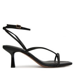 Sandały Aldo. Czarne sandały Aldo, bez wzorów, bez obcasa, na szpilce, bez zapięcia. Za 379.99 zł.