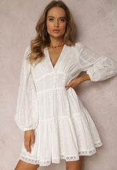 Biała Sukienka Arierith. Białe sukienki Renee, m, z aplikacjami, z bawełny, boho, bez kołnierzyka, bez ramiączek, mini, rozkloszowane. Za 219.99 zł.