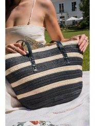 Victor & Hugo Paris Torba plażowa "Isora" w kolorze czarno-kremowym - 28 x 30 x 15 cm rozmiar: onesize. Czarne torby na ramię Victor & Hugo Paris, bez wzorów, z materiału, na ramię, bez dodatków. Za 317.99 zł.