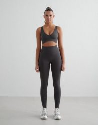 Damskie legginsy bezszwowe, wysoki stan, squat proof petite Shape szary. Szare legginsy AIM'N, xl, bez wzorów, z elastanu, z podwyższonym stanem. Za 297.00 zł.