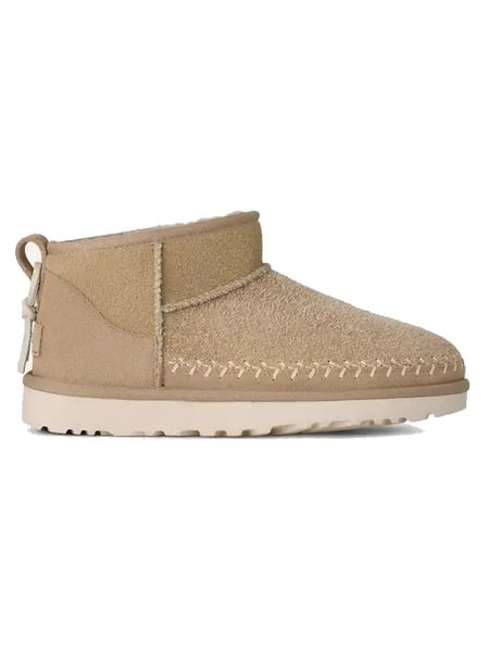 UGG Skórzane botki "Classic Ultra Mini Biarritz" w kolorze beżowym rozmiar: 40. Brązowe botki UGG, bez wzorów, ze skóry, bez obcasa, bez zapięcia. Za 696.20 zł.
