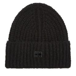 Czapka Tommy Jeans. Czarne czapki Tommy Jeans, bez wzorów, z jeansu. Za 219.99 zł.