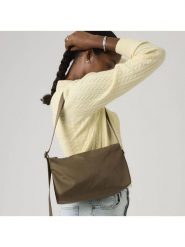 Levi's Torebka w kolorze khaki - 27,5 x 16,5 x 10 cm rozmiar: onesize. Brązowe torby na ramię Levi's®, bez wzorów, z materiału, na ramię, bez dodatków. Za 97.51 zł.