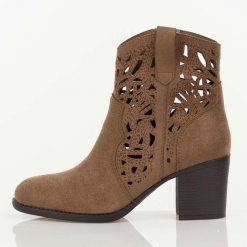 Brązowe botki damskie na słupku M.Daszyński Sa250-5. Brązowe botki M.Daszyński, na jesień, bez wzorów, z jeansu, z okrągłym noskiem, bez obcasa, na obcasie, bez zapięcia. Za 229.00 zł.