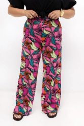Różowe spodnie Marisa w owocowy wzór | Prosta nogawka | Rayon z bawełną | PLUS SIZE OVERSIZE LATO. Czerwone spodnie materiałowe Moda Size Plus Iwanek, na co dzień, plus size, bez wzorów, z bawełny, plus size, krótkie. Za 169.90 zł.