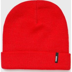 Answear - Czapka. Czerwone czapki ANSWEAR, bez wzorów, z dzianiny. W wyprzedaży za 24.90 zł.