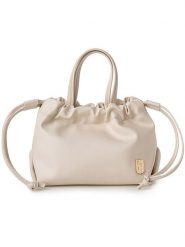 Vince Camuto Torebka "Ferrara" w kolorze kremowym - 30 x 20 x 14 cm rozmiar: onesize. Brązowe torby na ramię Vince Camuto, bez wzorów, z materiału, przez ramię, bez dodatków. Za 139.95 zł.