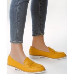 Musztardowe Mokasyny Suppose. Mokasyny Born2be. Za 69.99 zł.