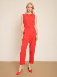 BGN Spodnie w kolorze czerwonym rozmiar: 40. Czerwone spodnie materiałowe BGN, na co dzień, bez wzorów, z materiału. Za 121.99 zł.