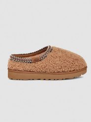 UGG Kapcie "Tasman Maxi Curly" w kolorze jasnobrązowym ze skóry owczej rozmiar: 36. Brązowe obuwie domowe UGG, bez wzorów, ze skóry, bez zapięcia. Za 572.37 zł.