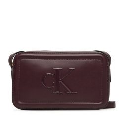 Torebka Calvin Klein. Czerwone torebki klasyczne Calvin Klein, bez wzorów, bez dodatków. Za 349.99 zł.