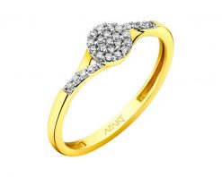 Pierścionek z żółtego złota z diamentami - 0,08 ct - próba 375. Żółte pierścionki Apart, z diamentem, złote. W wyprzedaży za 1,043.00 zł.