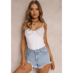 Biały Top Bawełniany Perothee. Białe topy Renee, l, bez wzorów, z bawełny, bez kołnierzyka, bez ramiączek. Za 19.99 zł.