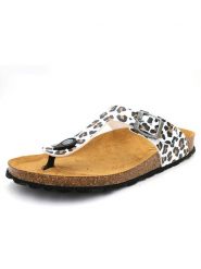 Billowy Japonki w kolorze biało-jasnobrązowym rozmiar: 35. Brązowe klapki Billowy, bez wzorów, z tworzywa sztucznego, z otwartym noskiem, bez obcasa. Za 59.95 zł.