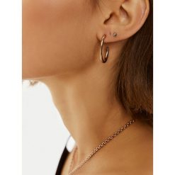 Kolczyki Calvin Klein. Czerwone kolczyki Calvin Klein. Za 199.99 zł.