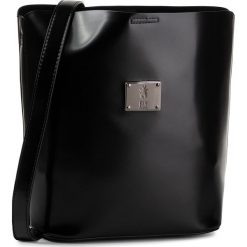 Torebka FLY LONDON - Kentfly P974660001 Black. Czarne listonoszki Fly London, bez wzorów, ze skóry ekologicznej, bez dodatków. Za 249.00 zł.
