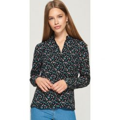 Wzorzysta koszula - Różowy. Koszule Sinsay. W wyprzedaży za 29.99 zł.