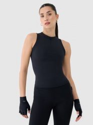 4F Crop-top slim damski - czarny S. Czarne topy 4f, s, bez wzorów, z dzianiny, bez kołnierzyka, bez ramiączek. W wyprzedaży za 39.99 zł.