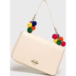 Love Moschino - Torebka. Białe torby na ramię Love Moschino, bez wzorów, z materiału, casualowe, do ręki, średnie, bez dodatków. W wyprzedaży za 449.90 zł.