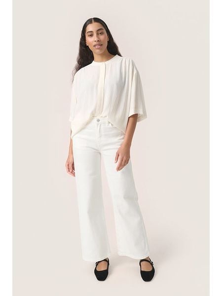 Soaked in Luxury Bluzka w kolorze białym rozmiar: L. Białe bluzki Soaked in Luxury, l, bez wzorów, bez kołnierzyka, bez ramiączek. Za 100.52 zł.