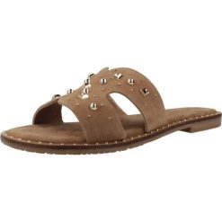 Sandały CARMELA 163057C Beżowy. Brązowe sandały Carmela, bez wzorów, ze skóry, sportowe, bez obcasa, bez zapięcia. Za 245.99 zł.