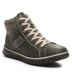 Botki Rieker. Czarne botki Rieker, bez wzorów, bez obcasa, na płaskiej podeszwie, bez zapięcia. Za 389.99 zł.