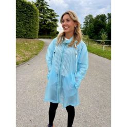 Kurtka przeciwdeszczowa dla kobiet do jazdy konnej Ju & Pa Marion. Czerwone kurtki sportowe JU ET PA, uniwersalny, bez wzorów, bez kaptura, do jazdy konnej. W wyprzedaży za 269.00 zł.