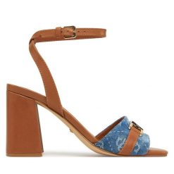 Sandały Guess. Niebieskie sandały Guess, z aplikacjami, bez obcasa, na słupku, bez zapięcia. Za 569.99 zł.