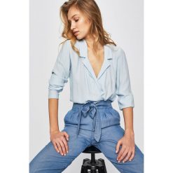 Tally Weijl - Bluzka. Niebieskie bluzki TALLY WEIJL, l, bez wzorów, z materiału, casualowe, bez kołnierzyka, bez ramiączek. W wyprzedaży za 59.90 zł.