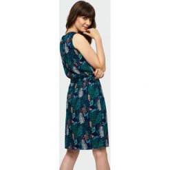 Wiskozowa sukienka bez rękawów. Sukienki Greenpoint, bez wzorów, z wiskozy, bez kołnierzyka, bez ramiączek. Za 59.99 zł.