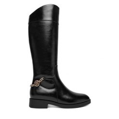 Kozaki Nine West. Czarne kozaki Nine West, bez obcasa, na płaskiej podeszwie, bez zapięcia. Za 349.99 zł.