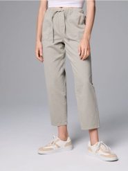 Jeansy carrot fit - zielony. Zielone jeansy Sinsay, l, bez wzorów. Za 69.99 zł.