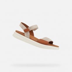 Sandały damskie Geox Xand 2S. Brązowe sandały Geox, bez wzorów, ze skóry, bez obcasa, bez zapięcia. Za 366.99 zł.