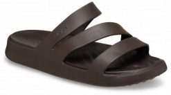 Klapki Dla Dorosłych Crocs Getaway Strappy. Brązowe klapki Crocs, bez wzorów, z materiału, bez obcasa. Za 139.99 zł.