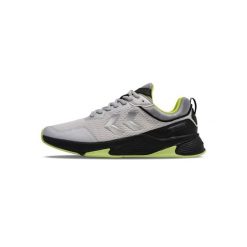 Buty halowe Hummel Reach TR Core 2.0. Czarne obuwie sportowe Hummel, bez zapięcia. W wyprzedaży za 328.50 zł.