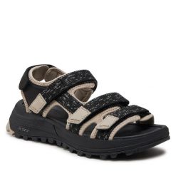 Sandały Clarks. Czarne sandały Clarks, bez wzorów, bez obcasa, na płaskiej podeszwie, bez zapięcia. Za 449.99 zł.