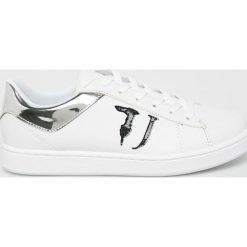 Trussardi Jeans - Buty. Białe obuwie sportowe Trussardi Jeans, z jeansu, bez zapięcia. W wyprzedaży za 299.90 zł.