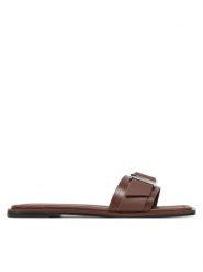 Calvin Klein Klapki Flat Slide W/Buckle - Lth HW0HW02490 Brązowy. Brązowe klapki Calvin Klein, bez wzorów, ze skóry, bez obcasa. Za 389.99 zł.