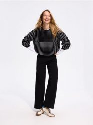 Bawełniana bluza w paski - czarny. Czarne bluzy Reserved, l, bez wzorów, z bawełny, bez kaptura. Za 99.99 zł.
