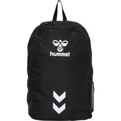 Plecak Hummel Essential. Czarne plecaki Hummel, bez wzorów. Za 83.99 zł.