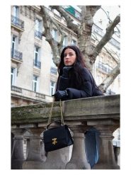 Christian Laurier Skórzana torebka "Ora" w kolorze czarnym - 24,5 x 18 x 10 cm rozmiar: onesize. Czarne torby na ramię Christian Laurier, bez wzorów, z materiału, przez ramię, bez dodatków. Za 217.99 zł.