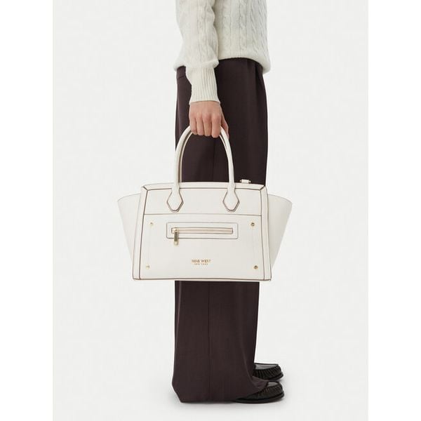 Torebka Nine West. Białe torebki klasyczne Nine West, bez wzorów, bez dodatków. Za 249.99 zł.