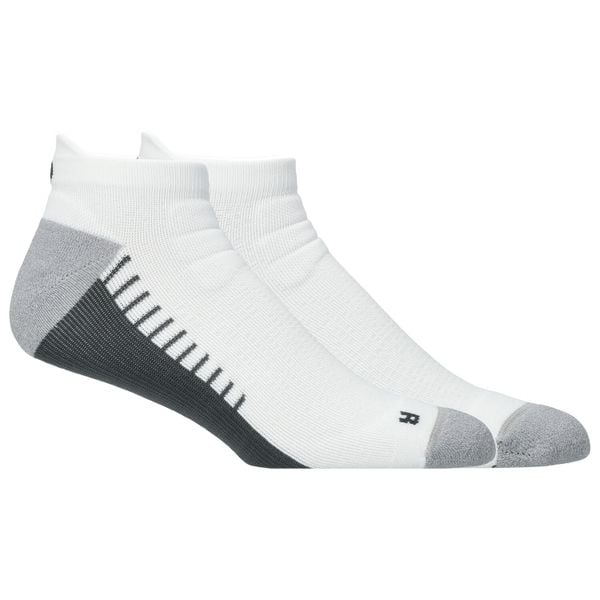Skarpetki sportowe dla dorosłych Performance Run Ankle Sock. Białe skarpety Asics, bez wzorów, z elastanu. Za 69.99 zł.