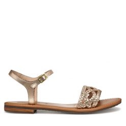 Sandały Geox. Żółte sandały Geox, bez wzorów, bez obcasa, na płaskiej podeszwie, bez zapięcia. Za 329.99 zł.