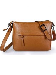ORE10 Skórzana torebka "Duca" w kolorze jasnobrązowym - 30 x 22 x 10 cm rozmiar: onesize. Brązowe torby na ramię ORE10, bez wzorów, z materiału, na ramię, bez dodatków. Za 281.76 zł.