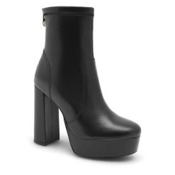 Botki Eva Minge. Czarne botki Eva Minge, bez wzorów, bez obcasa, na słupku, bez zapięcia. Za 274.99 zł.