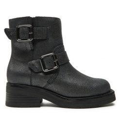 Botki Clarks. Szare botki Clarks, bez wzorów, bez obcasa, na płaskiej podeszwie, bez zapięcia. Za 769.99 zł.