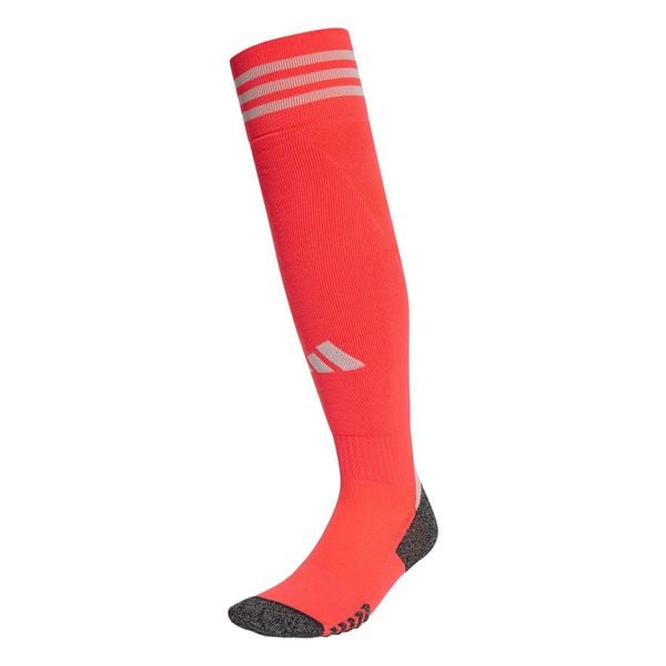 Skarpety piłkarskie adidas ADI25. Czerwone skarpety Adidas, bez wzorów, z materiału. Za 63.99 zł.